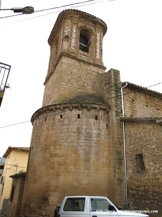 CABECERA DESDE EL NORTE, CON TORRE SOBRE ELLA